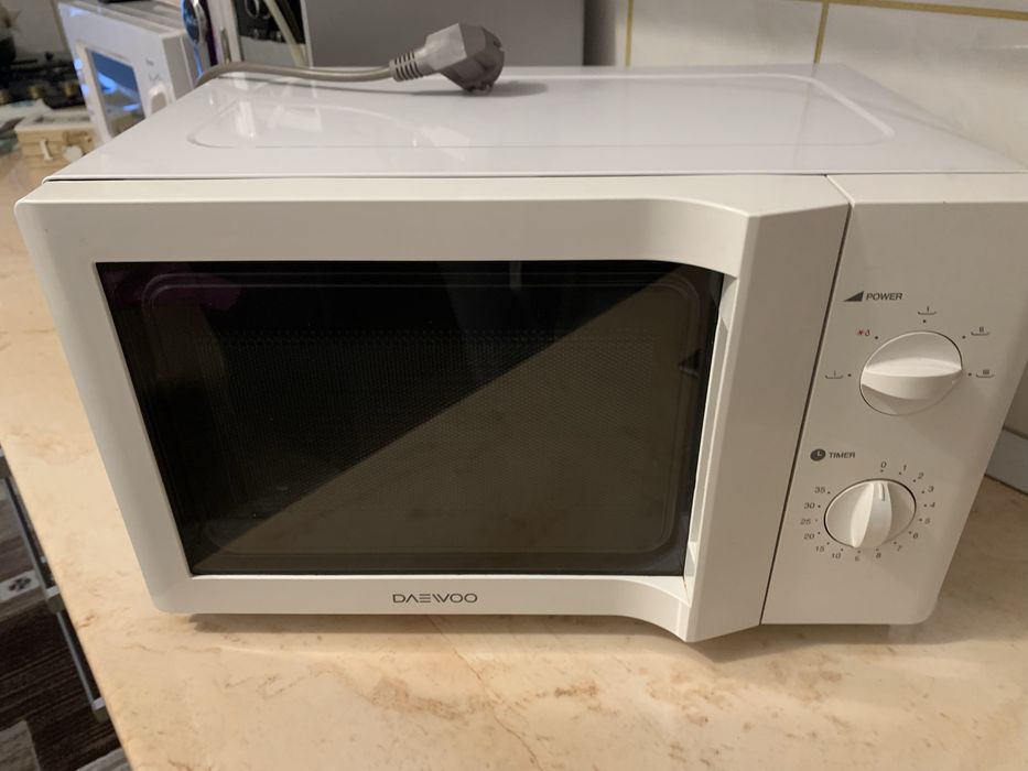 Cuptor cu microunde Daewoo