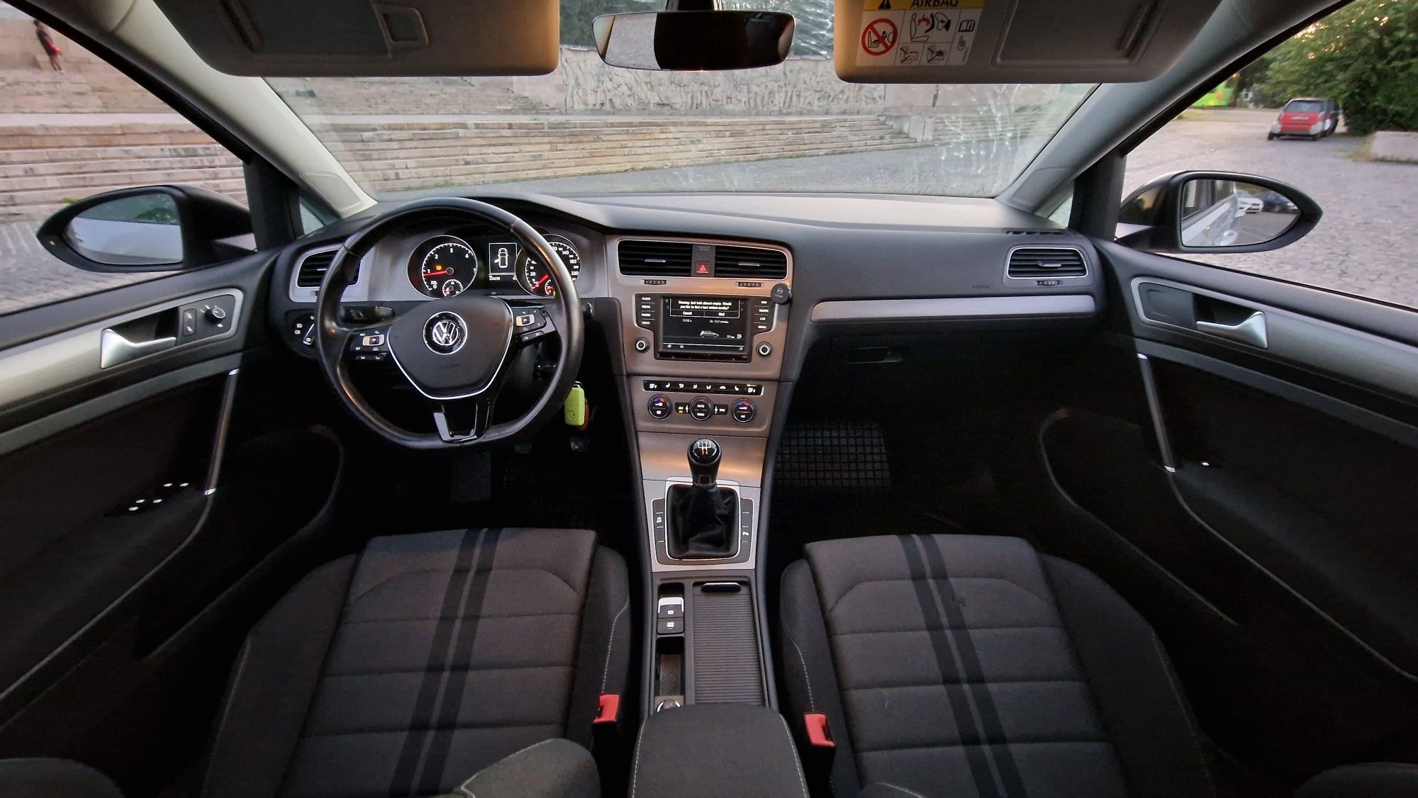 Vand VW Golf 7 R-Line / 1.6 TDI / 110cp