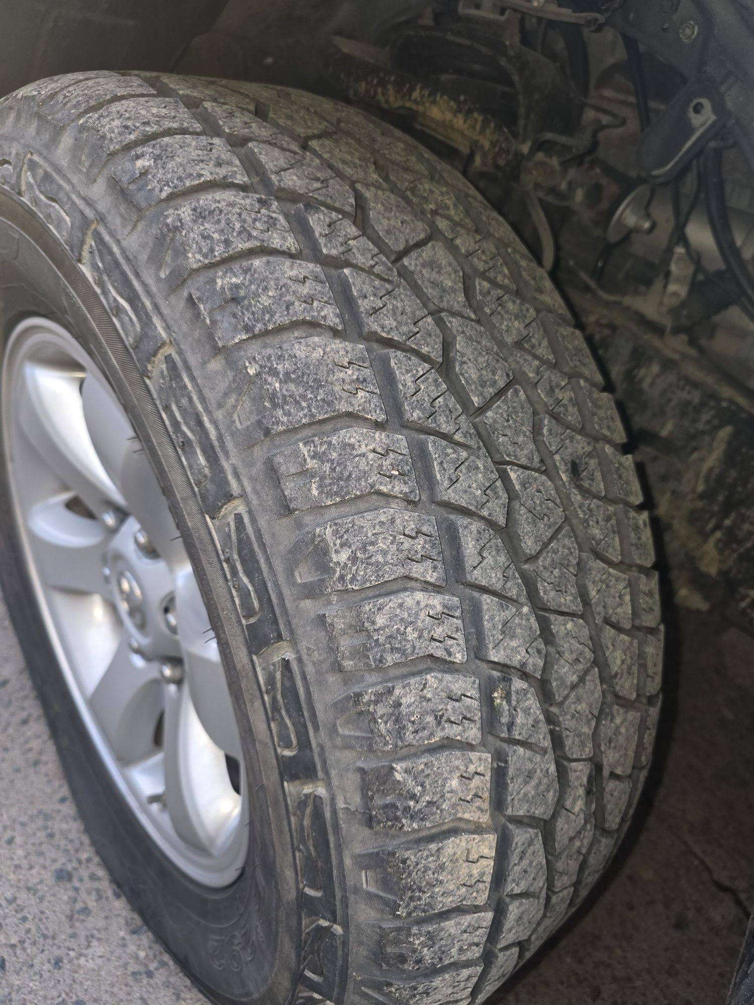 Triangle 265/65 R17 пара