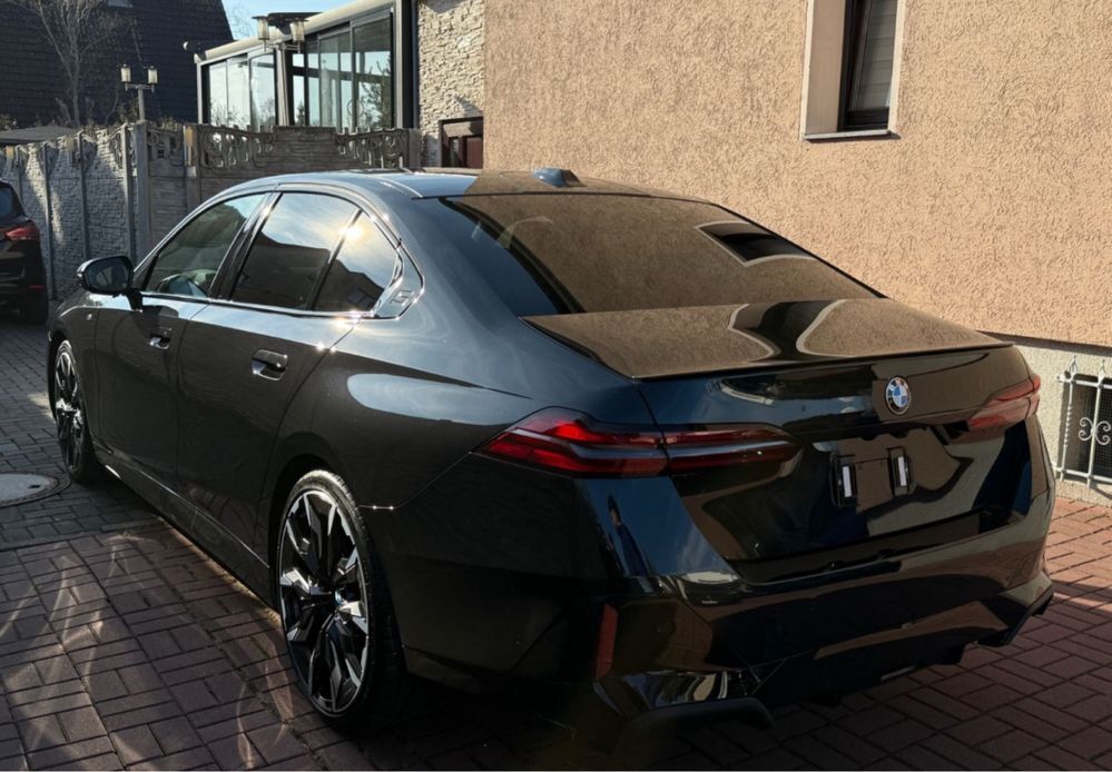 Usa stanga/dreapta, fata/spate, spate complet - BMW G60 M-Paket
