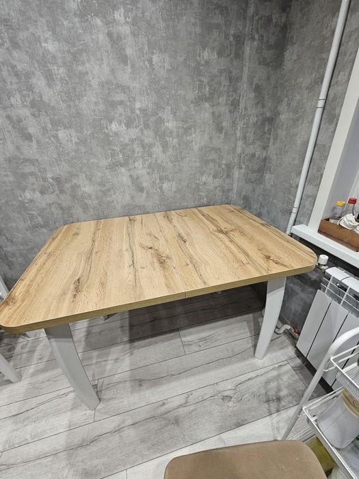 Продам кухонный стол 120x80