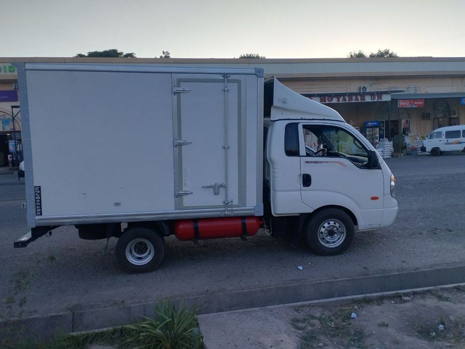 Kia bongo 3 2010yil. Zavod propan.