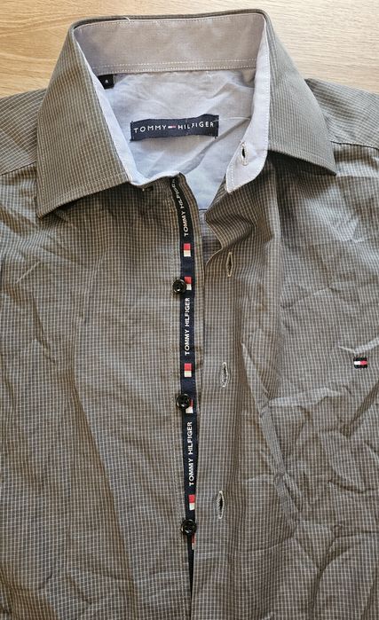 Cămașă Tommy Hilfiger gri , marimea S noua
