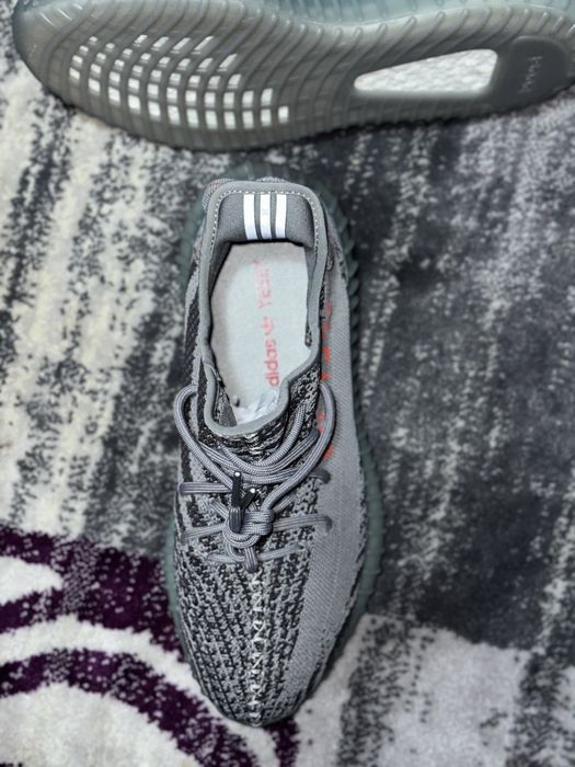 Adicasi Yeezy Premium