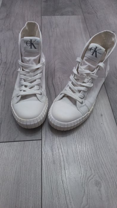 Tenesi Albi Calvin Klein Marimea 39