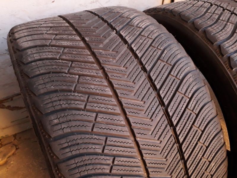 Anvelope Second iarna 295-30-R20