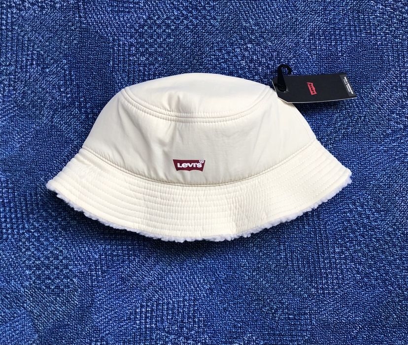 Levis / Levi’s Bucket Hat ОРИГИНАЛНА шапка идиотка