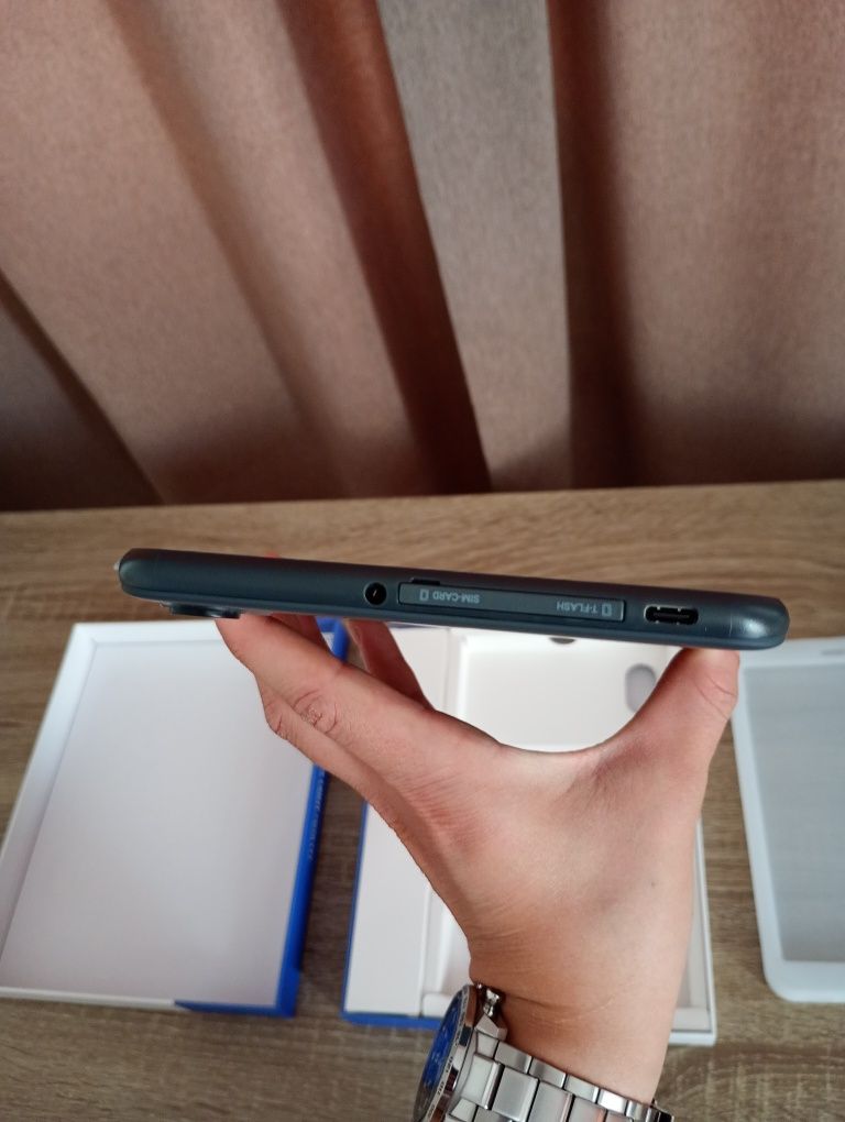 Таблет Prestigio Light PSTA111 Чисто нов