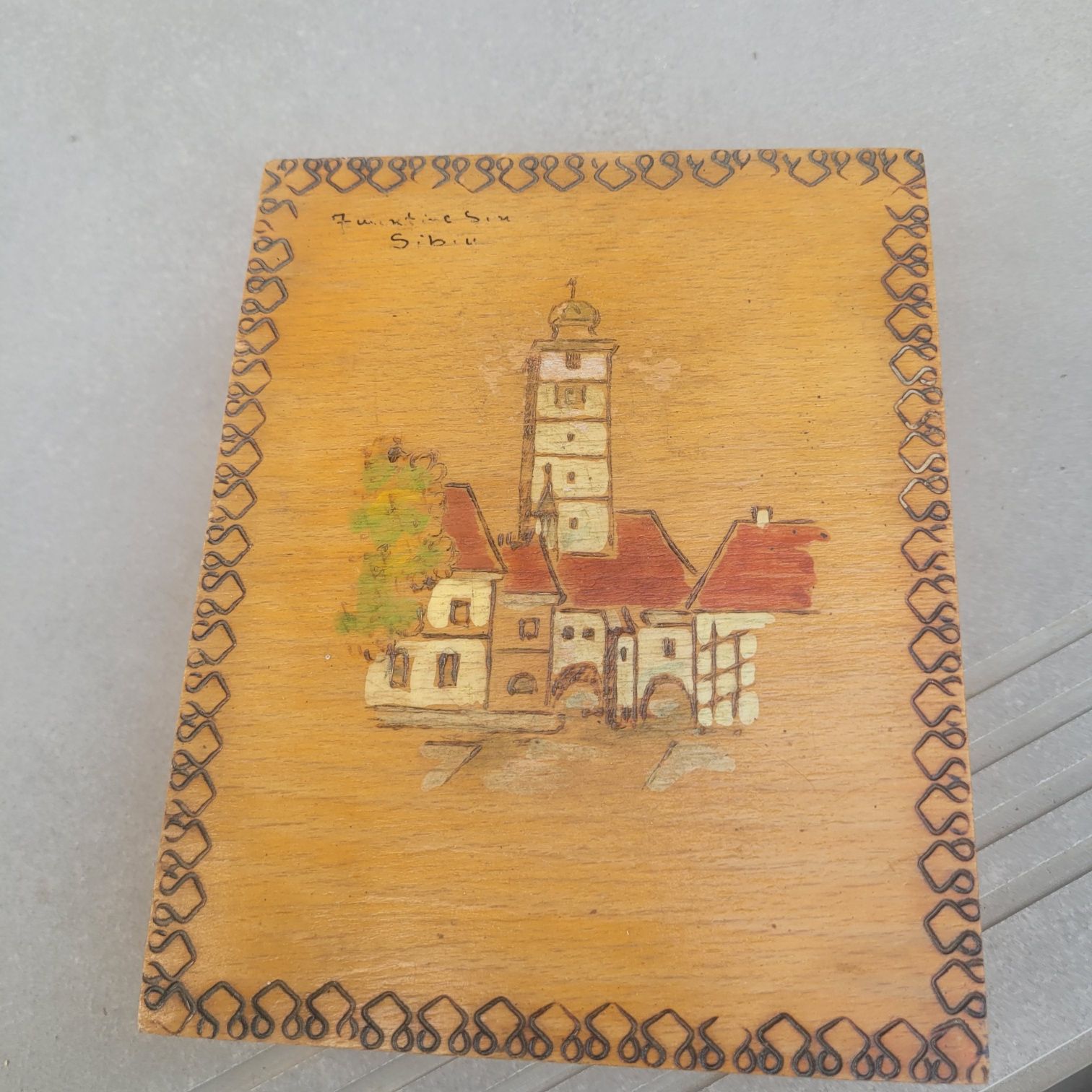 Cutie de lemn vintage Tema Sibiu