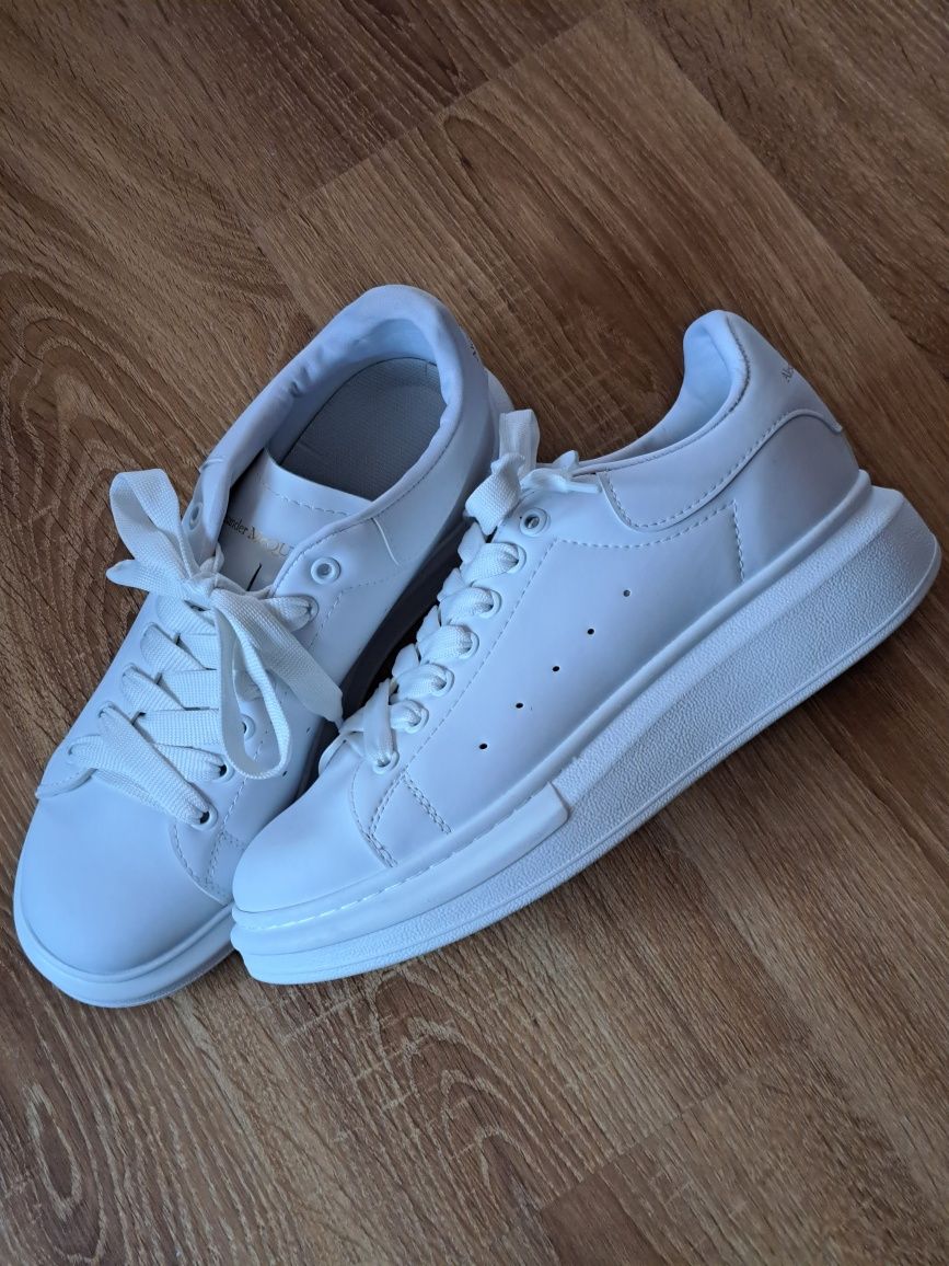 Маратонки Alexander McQueen 40 номер