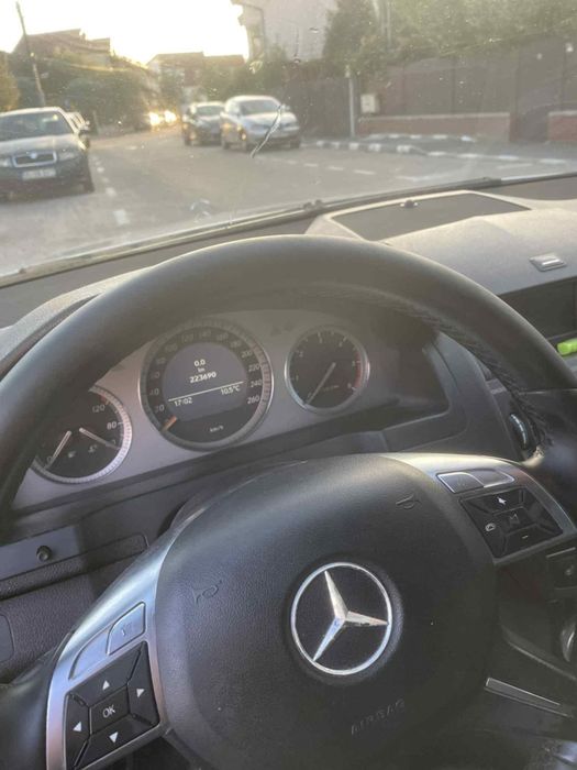 Mercedes Benz c200