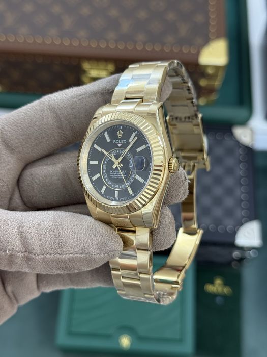 Rolex Sky-Dweller 42mm Gold