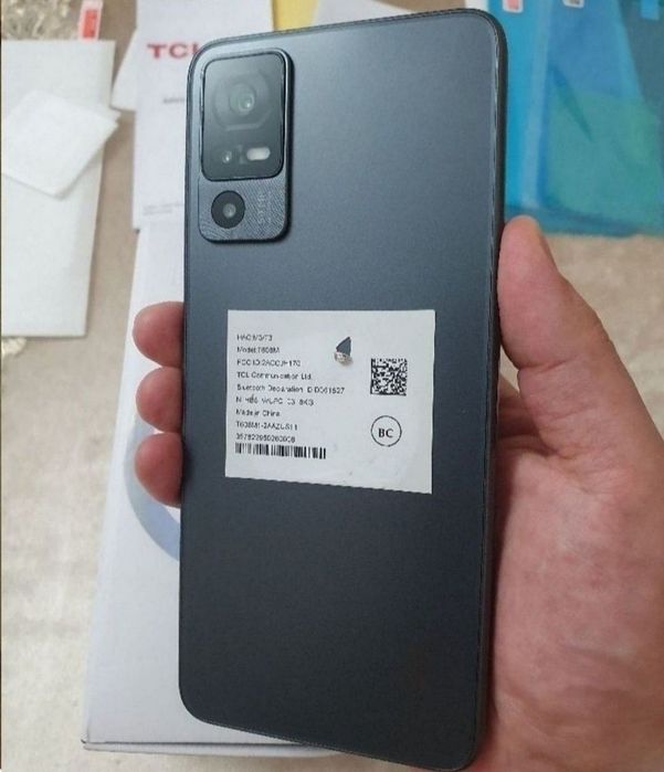 Srochna sotiladi TCL 40XL 6/256GB Orginal Xolati ideal yengide turibdi