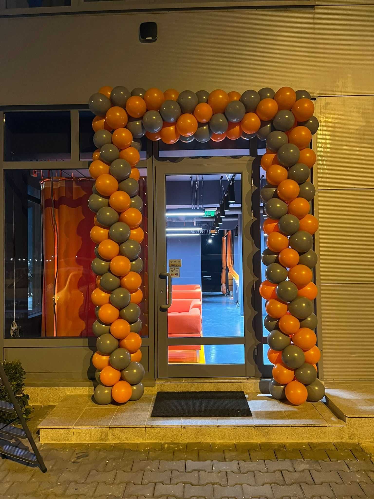 Arcade de baloane elegante și colorate pentru evenimente în Sectorul 1