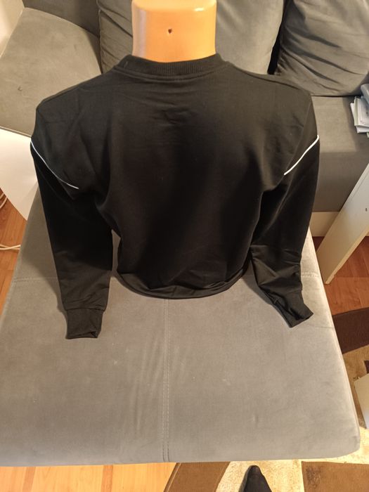 Pulover Polo Ralph Lauren, Prada, Burberry