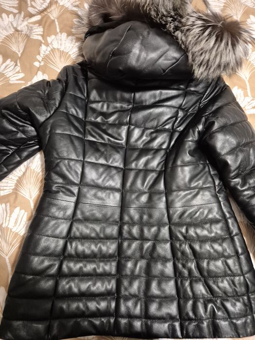 Geaca din piele naturală