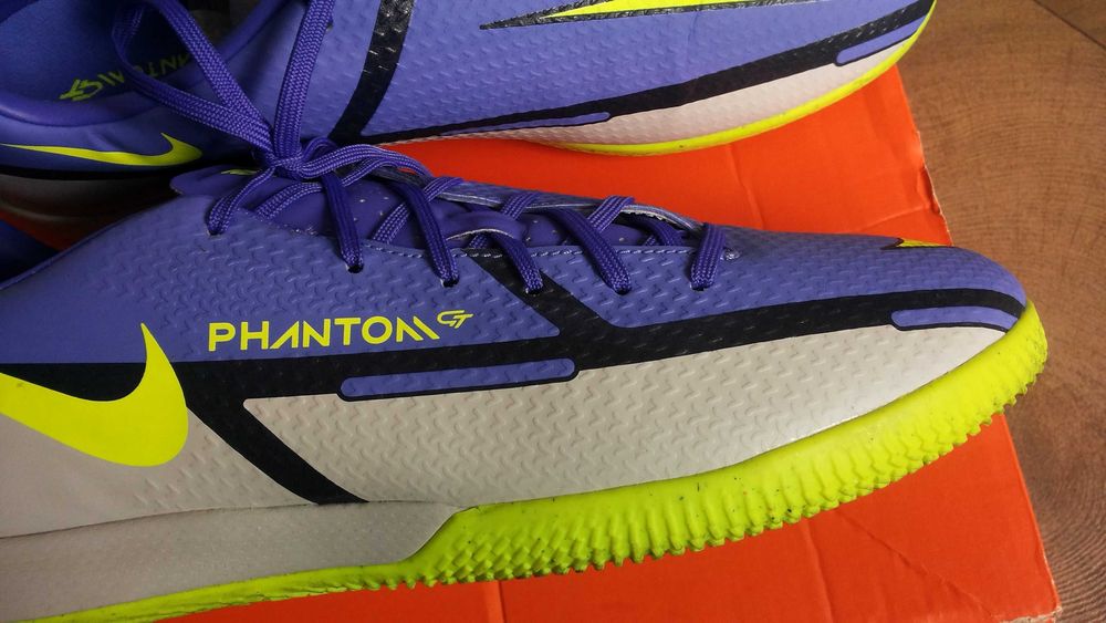 NIKE Phantom GT2 Academy IC Размер EUR 43 / UK 8 за зала 112-13-S