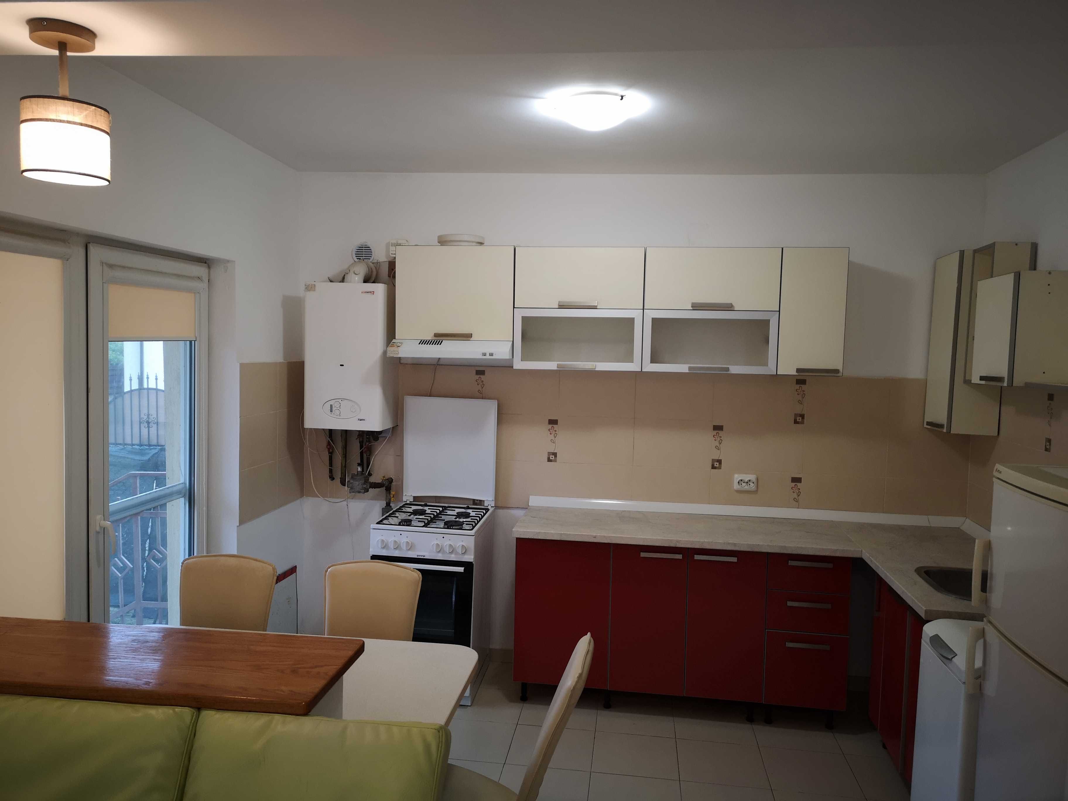 Casa duplex de inchiriat ,Floresti, zona Sub Cetate