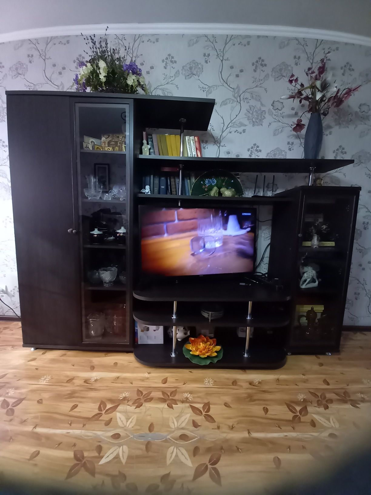 Продаётся шкаф цвет ,,венге,,