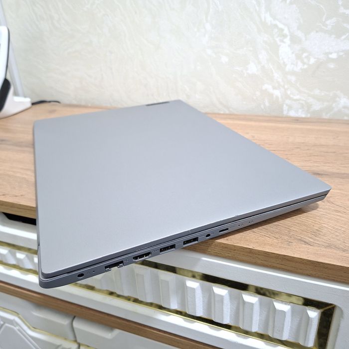 Intel Pentium Gold 7505/ SSD 256 gb/ HDD 1000 gb/ ОЗУ 4 gb/ Tozza nout