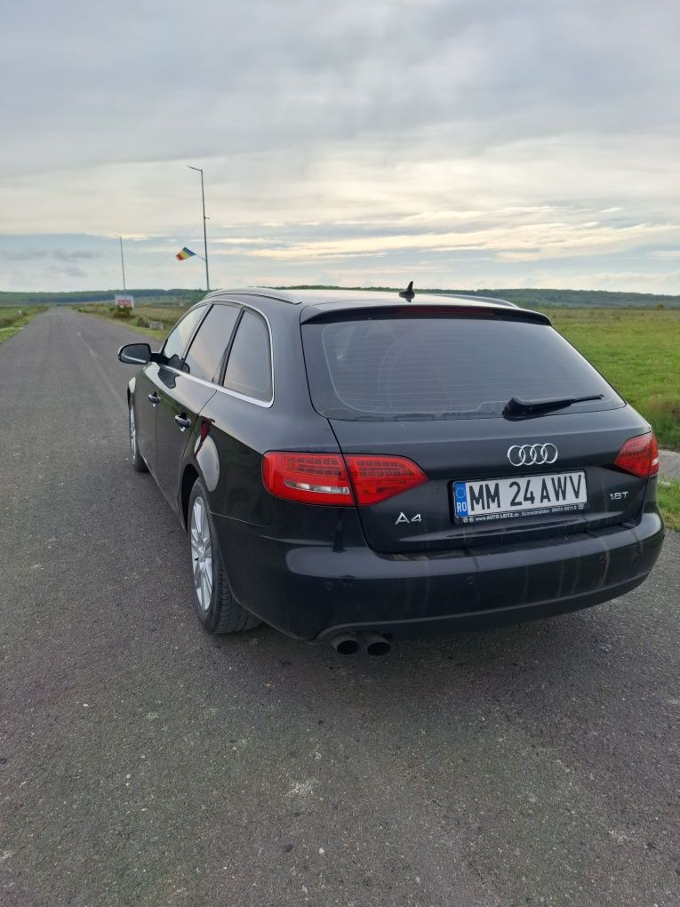 Vând Audi A4 B8.