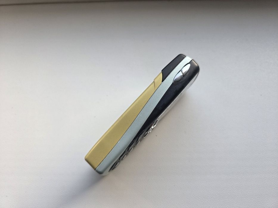 Nokia 8310 - telefon de colectie