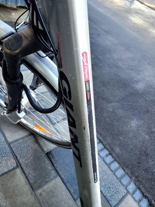 Електровелосипед GIANT 28
