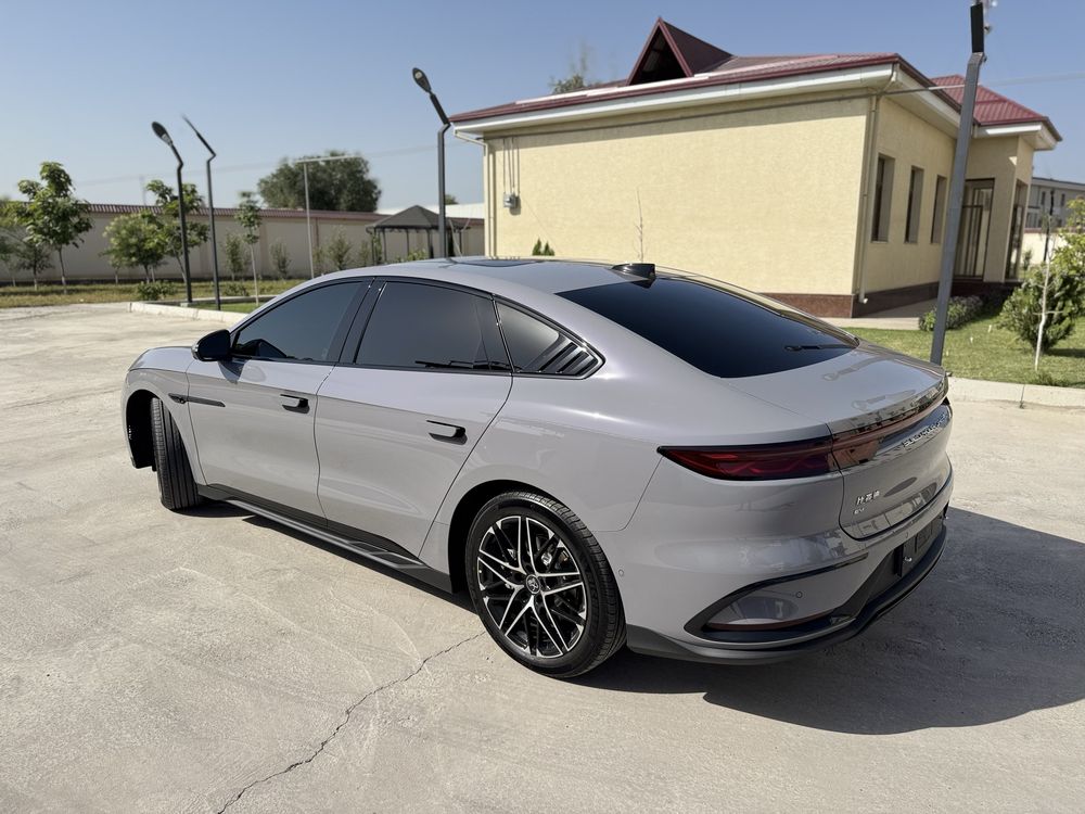BYD HAN Smart 701