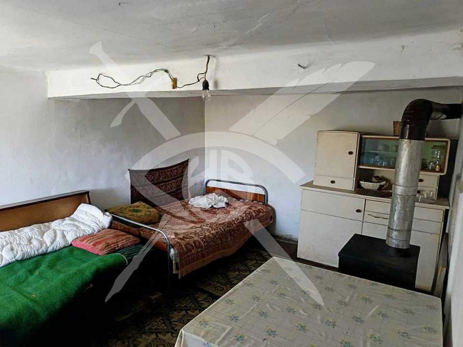 Двуетажна къща в село Кривня - 94477