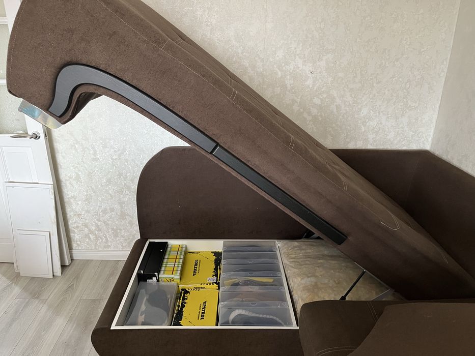 Продам диван б/у