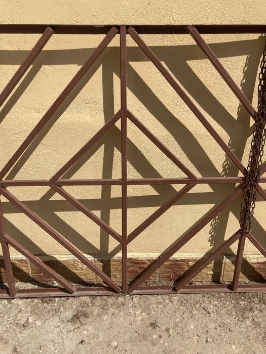 Grilaj pt. geamuri din fier 200 cm x109 cm