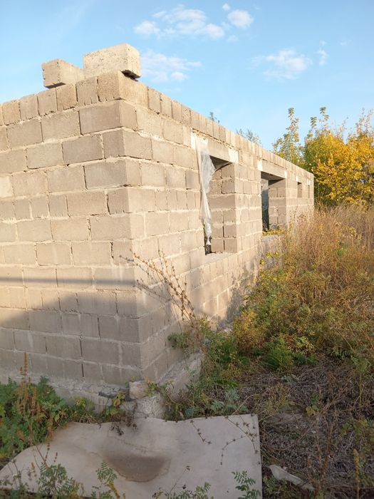 Продам недостроенный участок!!!