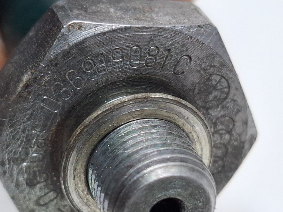 Senzor presiune ulei AUDI A3 Sportback 8VA, 8VF 2012 - > TDI CLHA 0369