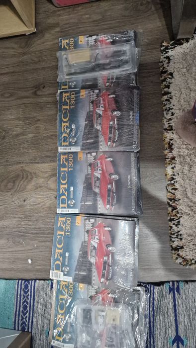 Vand reviste colecția dacia 1300 scara 1:8