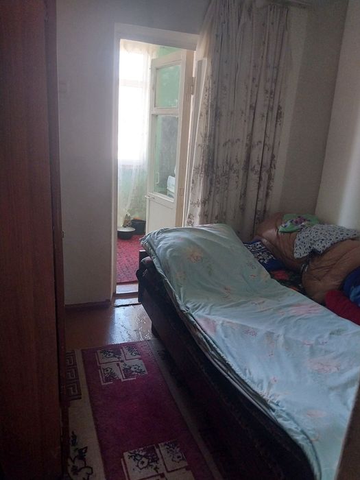 Квартира 1 ком. Переделанный на 2 х ком в г. Янгиюль Артикова. 4 этаж