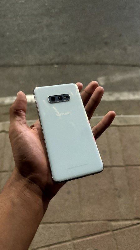 Samsung S10E Sotiladi