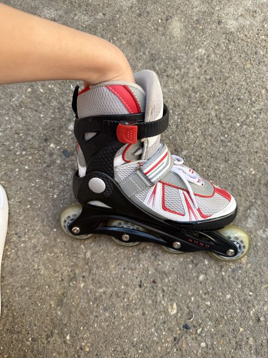 vand role aproape noi