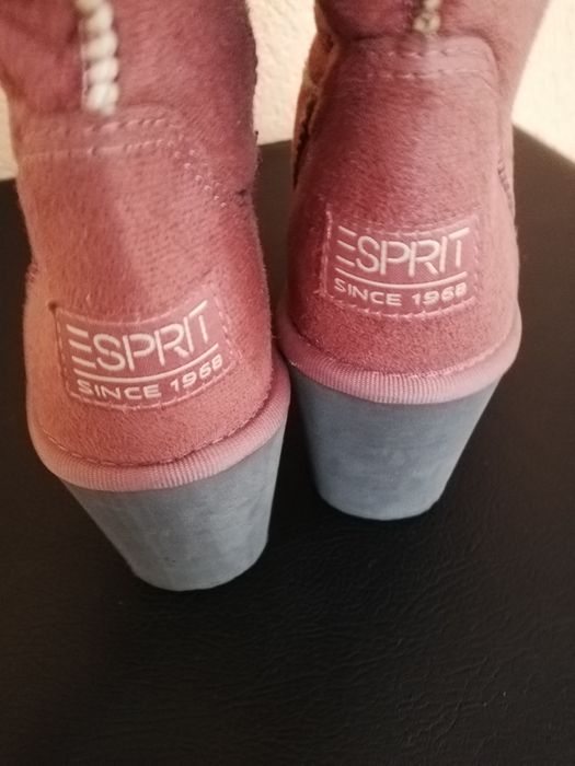 Cizme Esprit cu blana nr 40