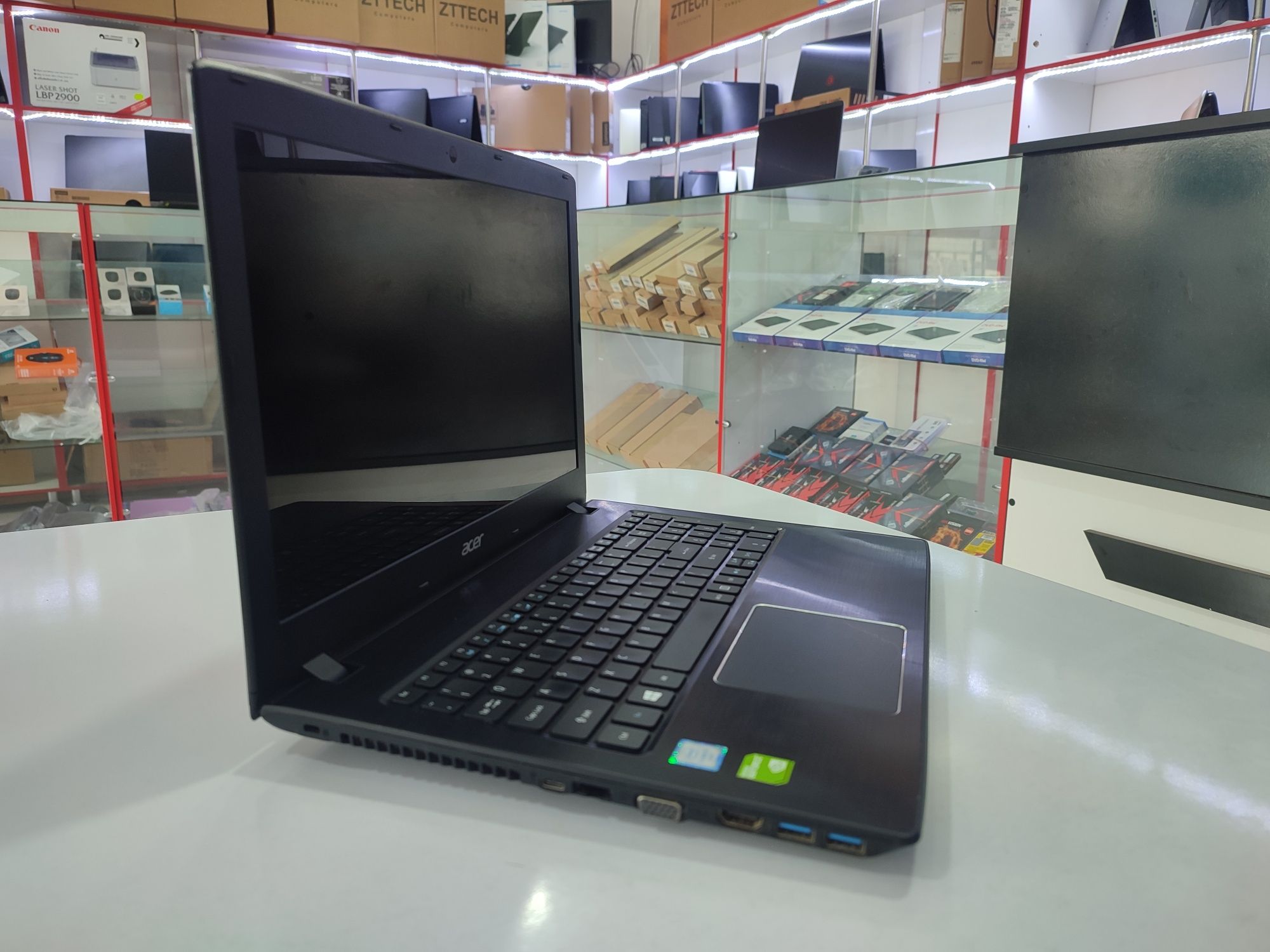 Acer core i5 8 gb operativka SSD+hdd qo'shimcha videokartalik