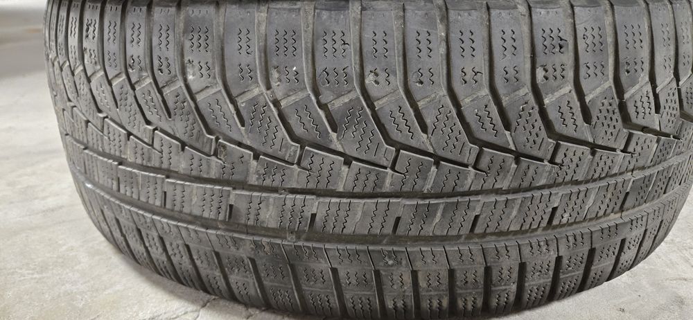 2бр. зимни гуми 215/55/17 Hankook