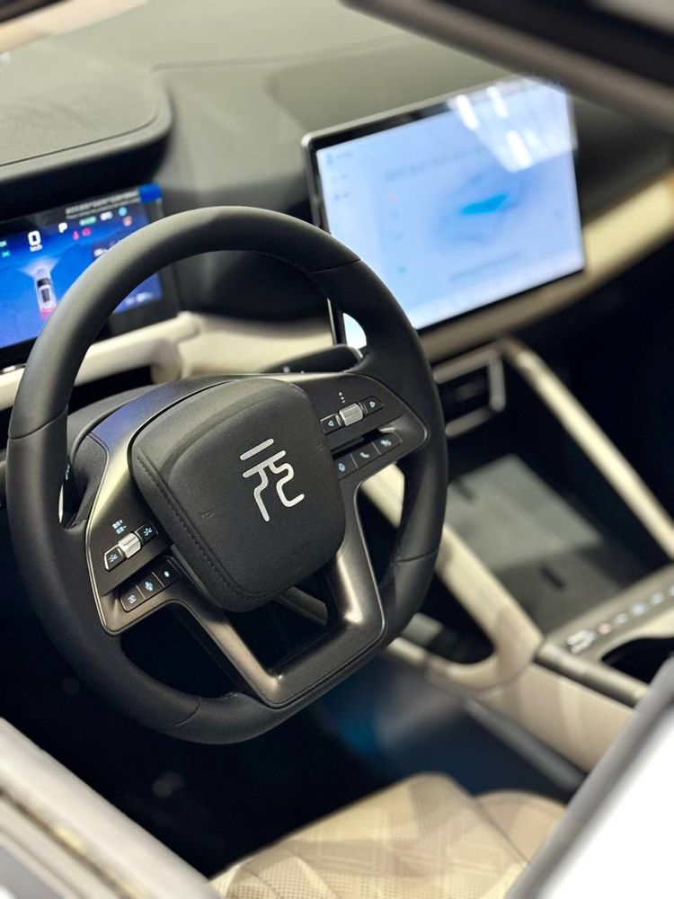 Byd yuan up 2 позиция smart 2025