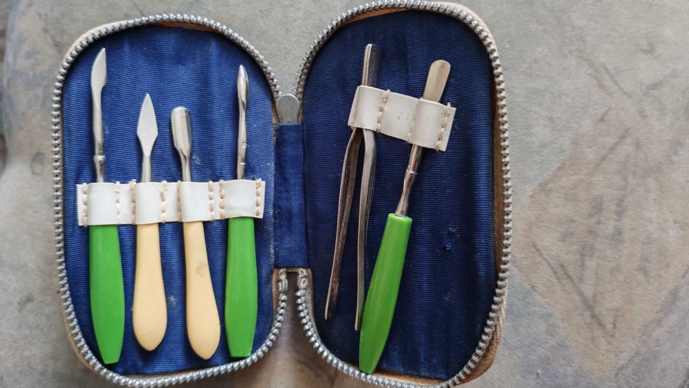 Продам маникюрный набор Н. 60-х годов 20 века.