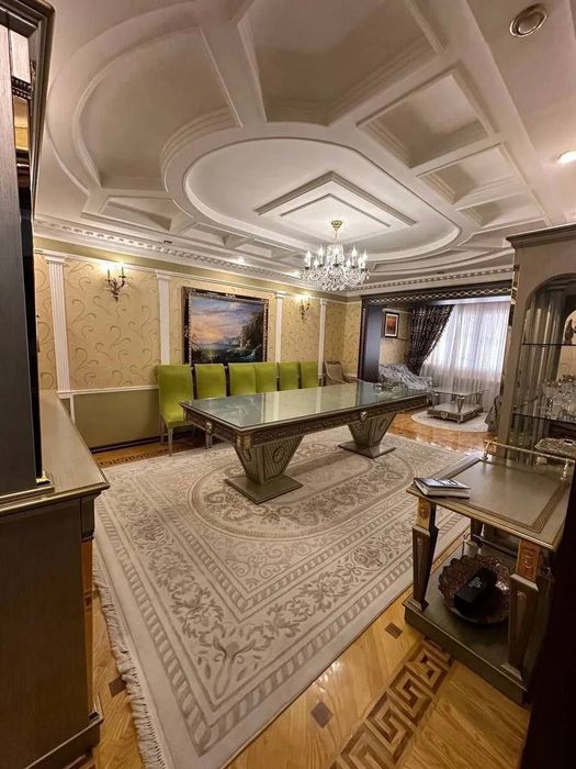 Квартира 3/4/4 
Максим Горький 
Банковский дом Спецплан