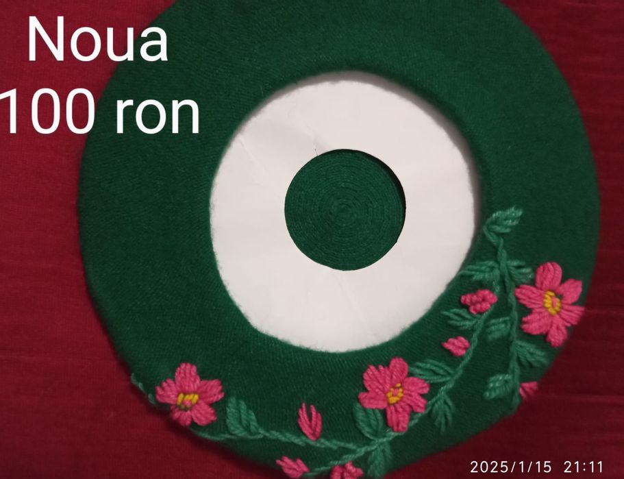 Se vând berete/bascuțe crosetate