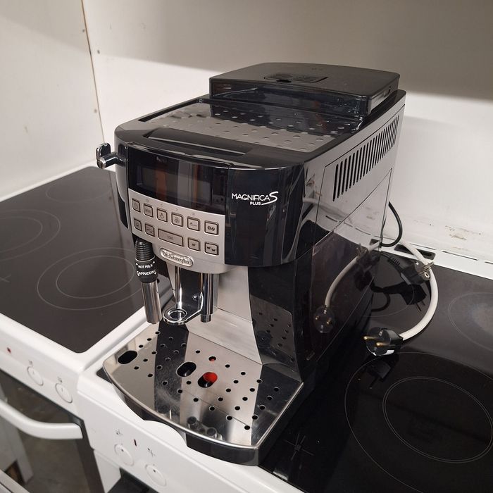 Кафе автомат Делонги Магнифика S  гаранция 6 месеца