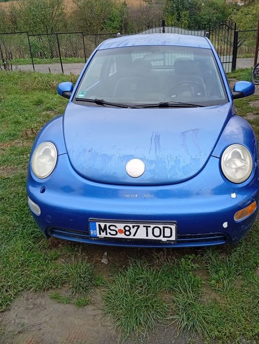 se vinde Volkswagen Beetle 900€ negociabil!!