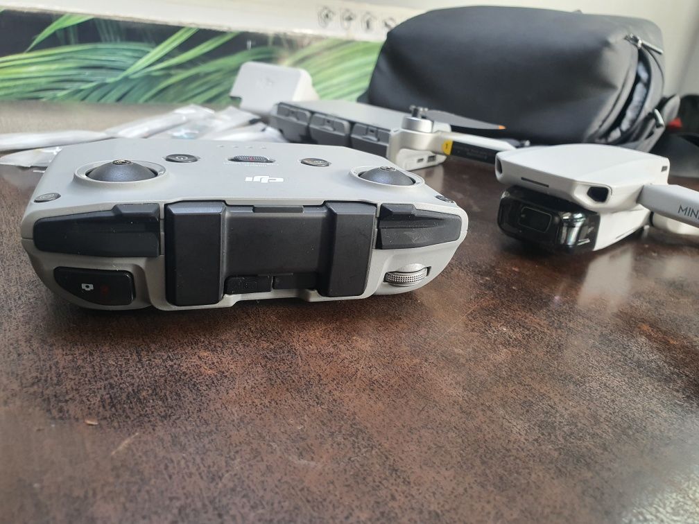 Дрон DJI mini 2 combo
