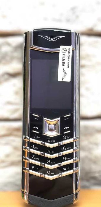 Vertu Signature луксозен телефон