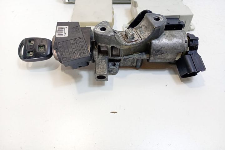 Kit pornire 2.0 tdi 8966105690 Toyota Avensis a 2-a generatie T25 ser