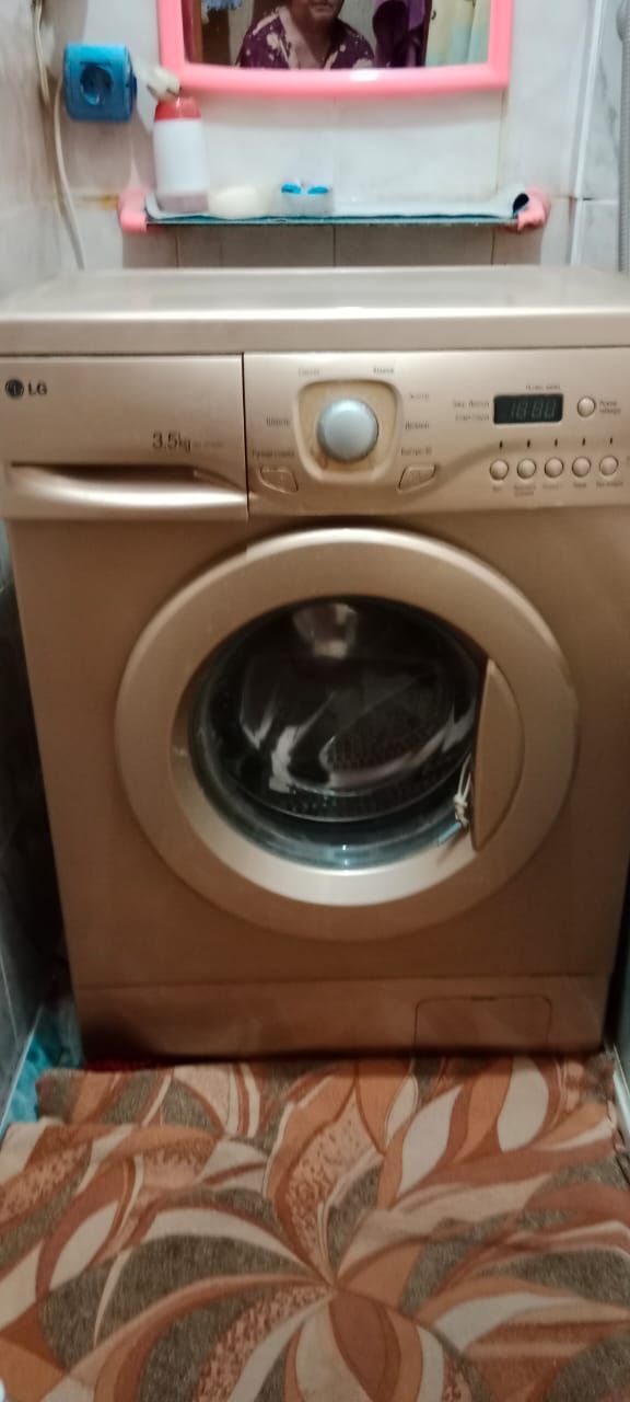 Продам стиральную машинку